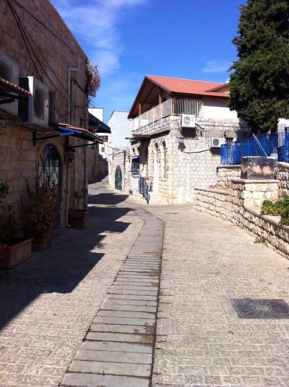 Off The Square Hotel Safed Exterior photo