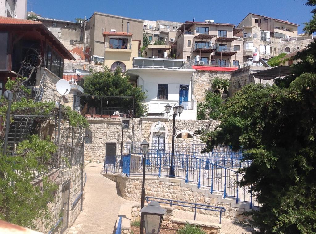 Off The Square Hotel Safed Exterior photo