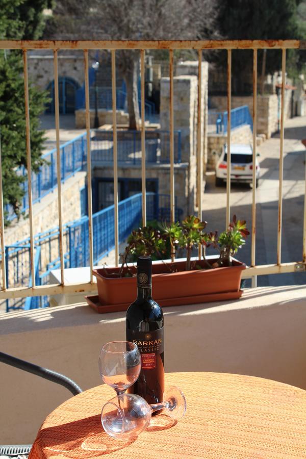Off The Square Hotel Safed Exterior photo